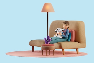 Knuffelen met de hond op de bank