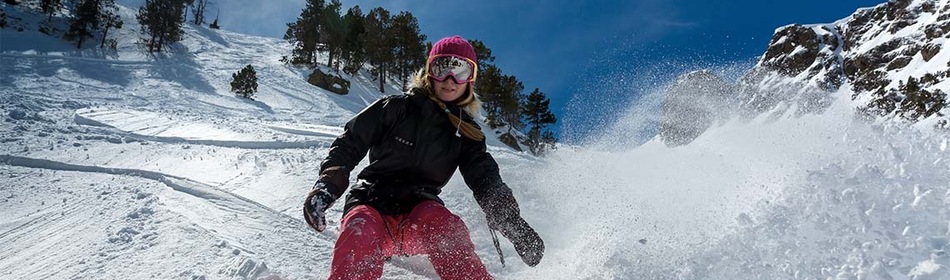 vrouw snowboarden