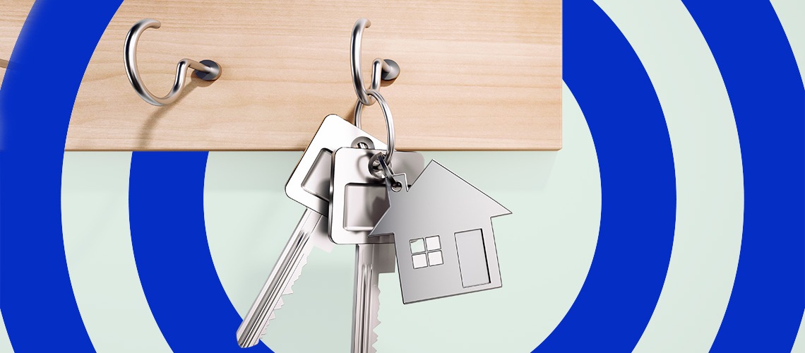 Huissleutels aan een haakje