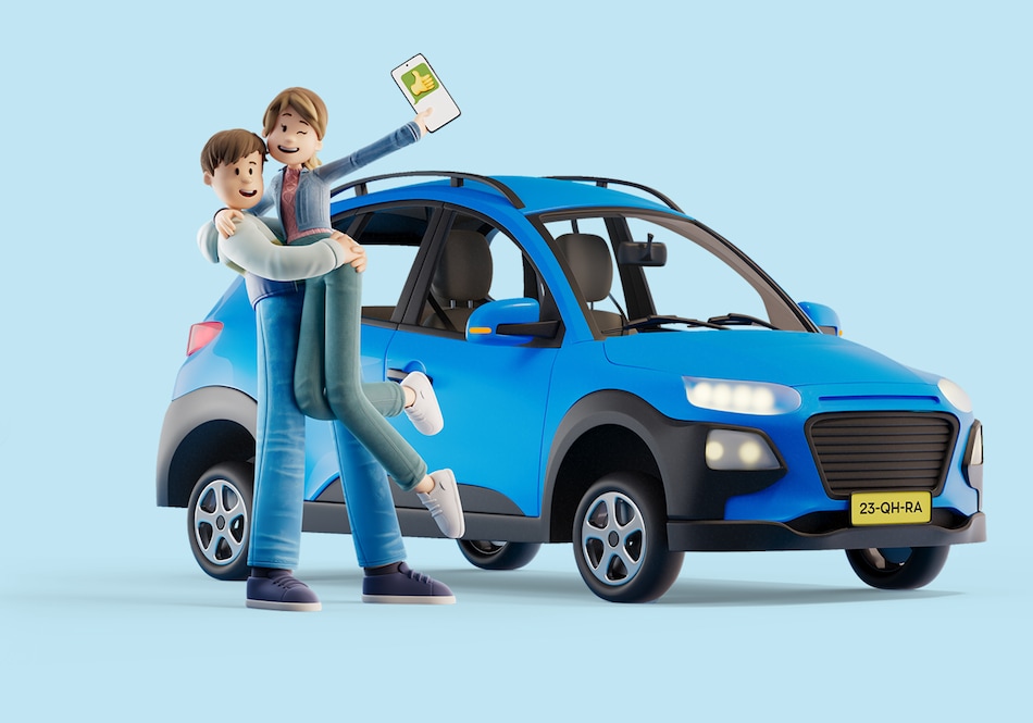 Blije man en vrouw bij blauwe auto