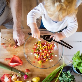 Samen salade maken